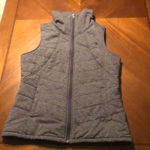 Women’s Northface vest